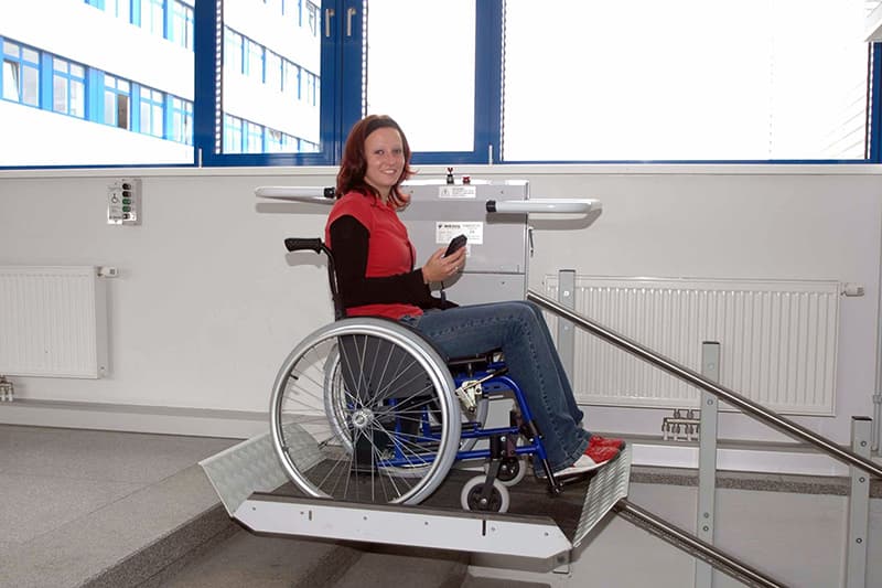 Ascenseurs Saulière le spécialiste  monte escaliers, ascenseurs privatifs, monte charges en Occitanie -
votre autonomie est notre métier