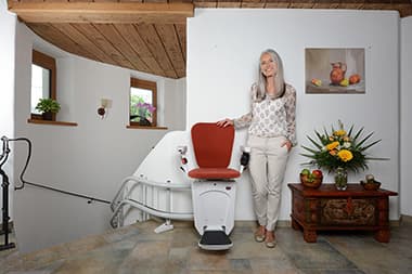 Choisissez Ascenseurs Saulière le spécialiste  monte escaliers, ascenseurs privatifs, monte charges pour une installation sur le long terme.
