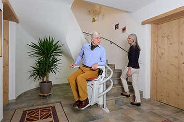 Ascenseurs Saulière le spécialiste  monte escaliers en Occitanie vous explique tout le confort que peut 
vous apporter ce type d'appareil.